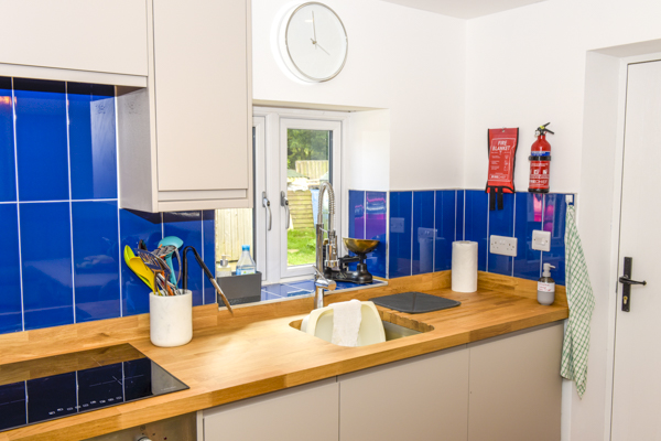 the-bothy-brund-holiday-cottage-kitchen